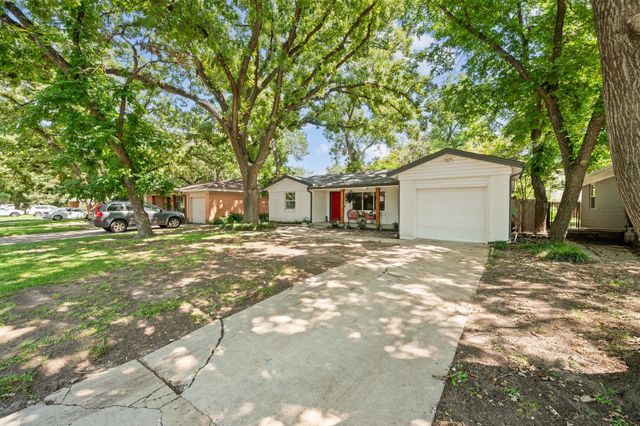 5445 Odom Avenue, Fort Worth, TX 76114