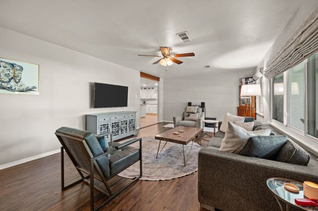 5445 Odom Avenue, Fort Worth, TX 76114