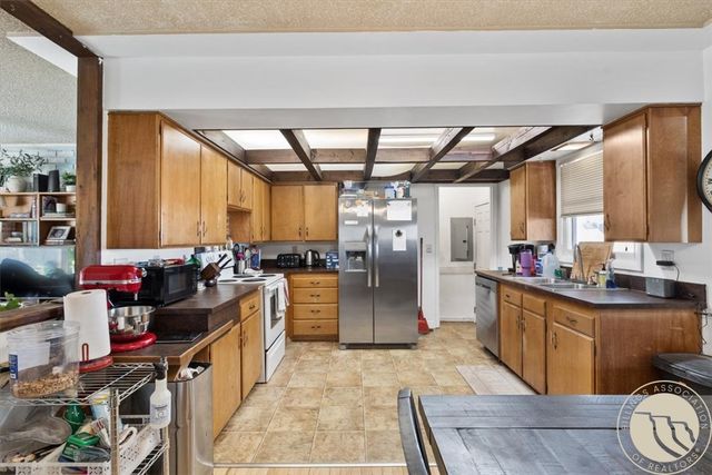 2211 Dallas Drive, Billings, MT 59102