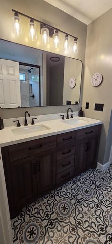 10794 Carolina Pines Drive, Harrison, OH 45030