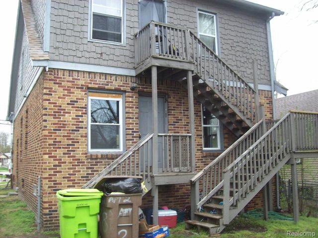 38 CADILLAC Street, Pontiac, MI 48342