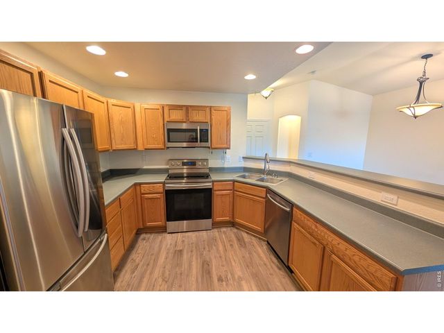 1703 Whitehall Dr 8H, Longmont, CO 80504
