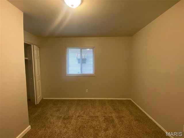 2571 Burchard Drive, St Louis, MO 63136