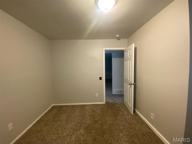 2571 Burchard Drive, St Louis, MO 63136
