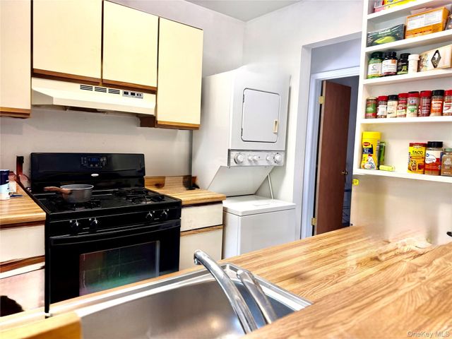 276 Temple Hill Road 2502, New Windsor, NY 12553