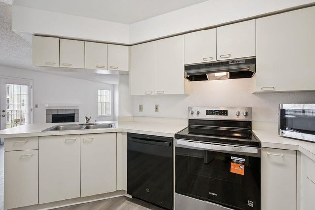 2550 N ALAFAYA TRAIL 7203, Orlando, FL 32826