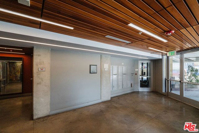 4141 Glencoe Avenue 201, Marina Del Rey, CA 90292