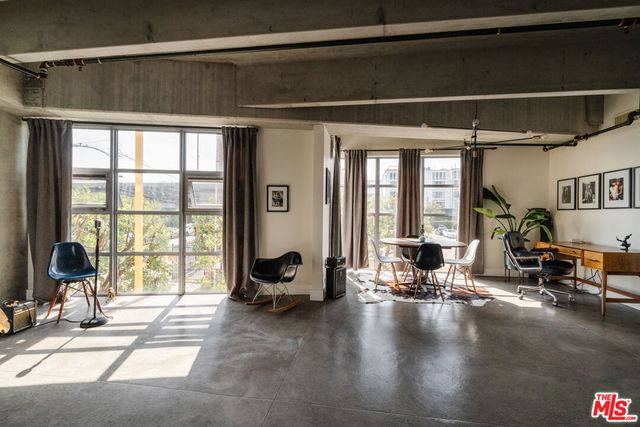 4141 Glencoe Avenue 201, Marina Del Rey, CA 90292
