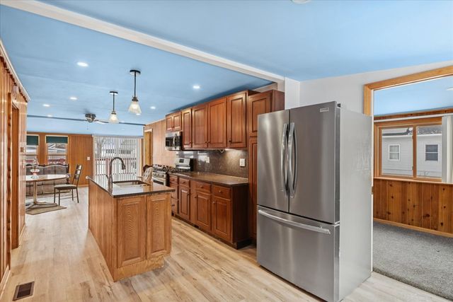 39224 Willow Lane, Antioch, IL 60002