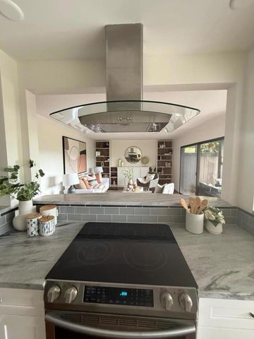 3372 La Mesa Drive unit 2, San Carlos, CA 94070