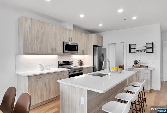 35 Jefferson Avenue 407, Westwood, NJ 07675
