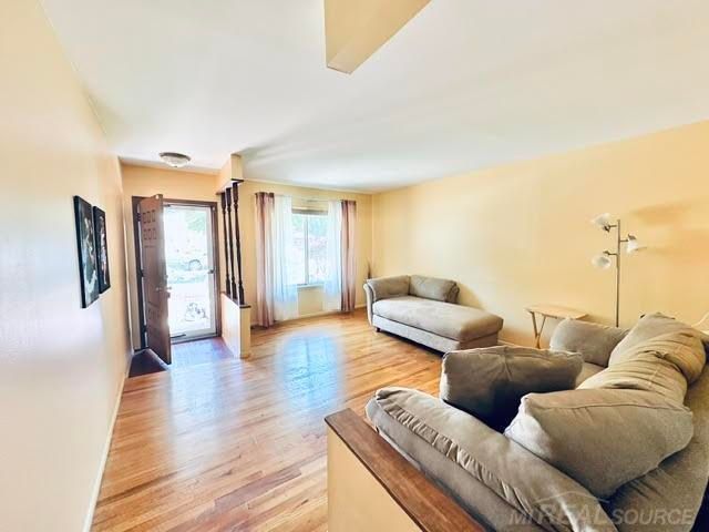 35427 Cathedral Drive, Sterling Heights, MI 48312