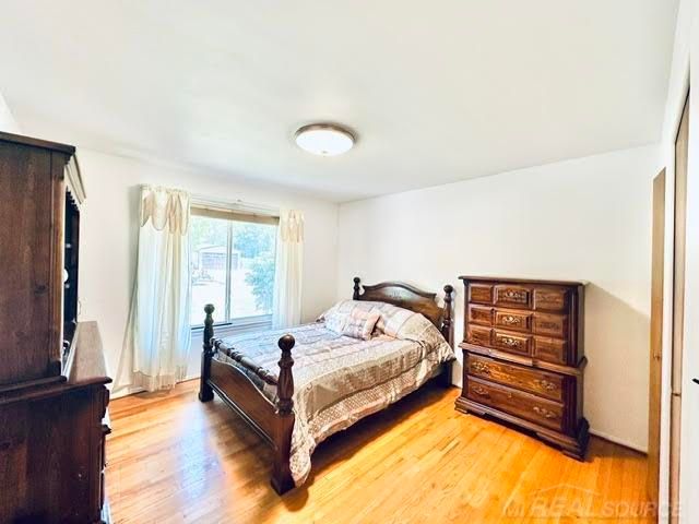 35427 Cathedral Drive, Sterling Heights, MI 48312