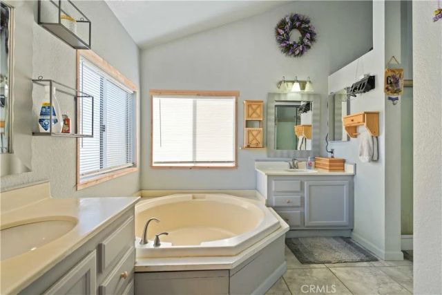 20060 Shadow Island Drive, Canyon Country, CA 91351