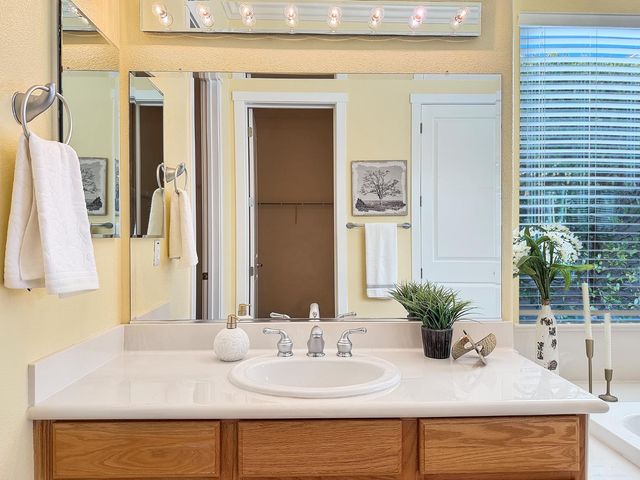 1208 Segolily Ln, Lincoln, CA 95648