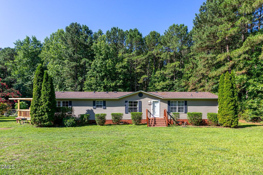12621 Eagle Ridge Drive, Zebulon, NC 27597