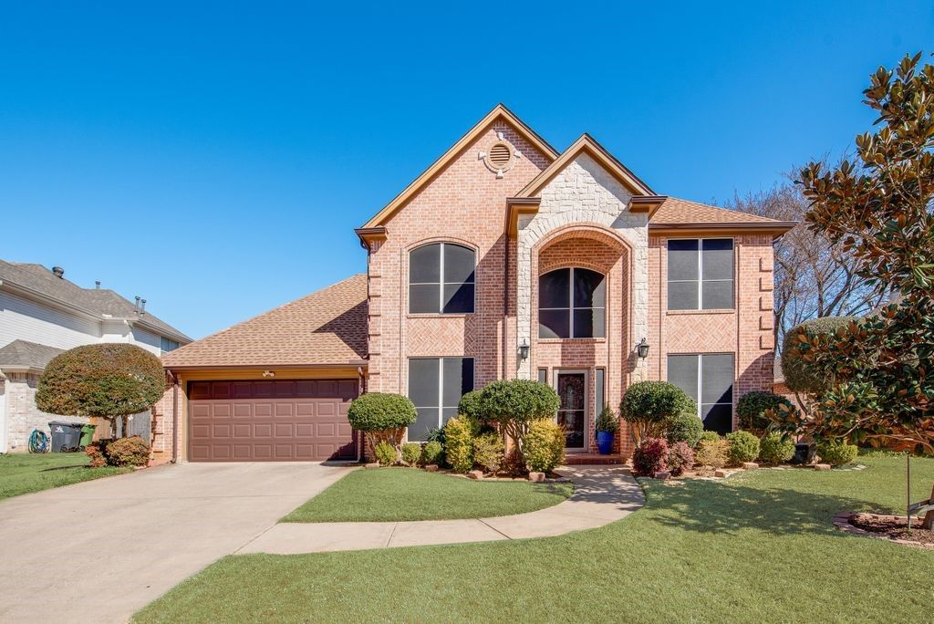 6405 Creekbend Court, Arlington, TX 76001 — exterior