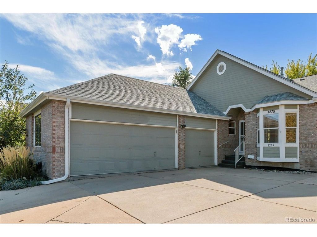 1279 S Allison St, Lakewood, CO 80232