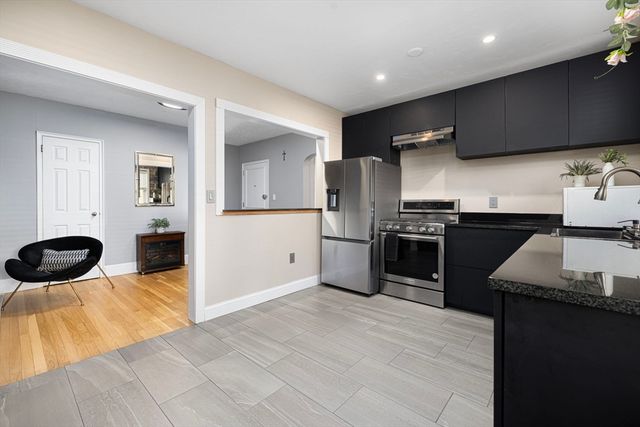 56 Elm 10, Worcester, MA 01609