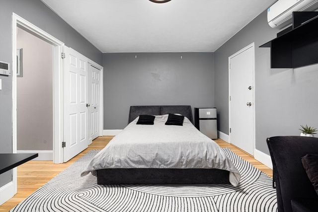 56 Elm 10, Worcester, MA 01609