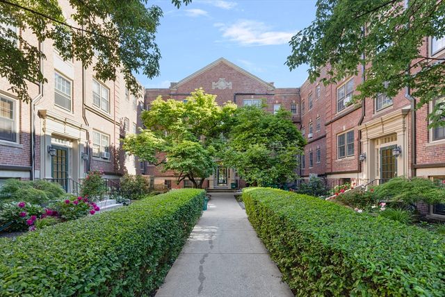 56 Elm 10, Worcester, MA 01609