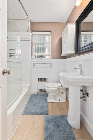 56 Elm 10, Worcester, MA 01609
