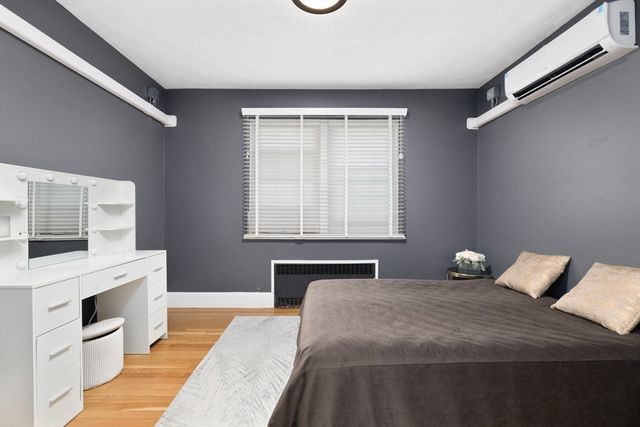 56 Elm 10, Worcester, MA 01609