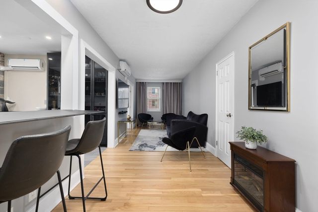 56 Elm 10, Worcester, MA 01609