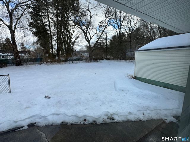 12 Frances Street, Montville, CT 06382