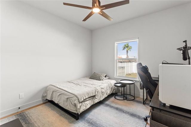 13538 Catamaran Dr, Corpus Christi, TX 78418