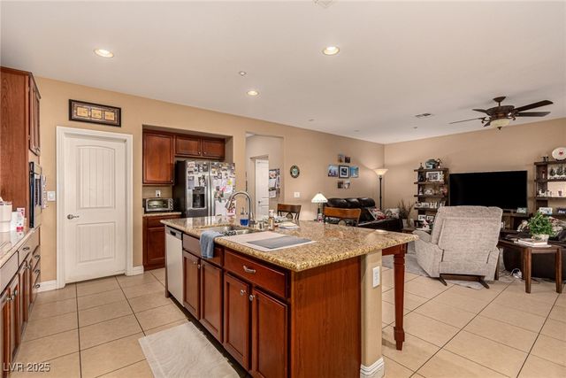 2012 Canvas Edge Drive, Henderson, NV 89044