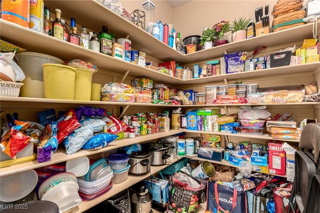 2012 Canvas Edge Drive, Henderson, NV 89044