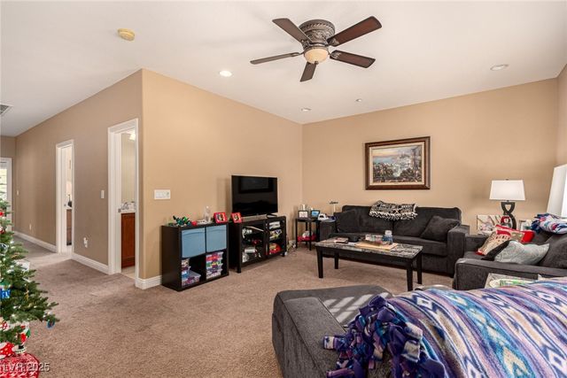 2012 Canvas Edge Drive, Henderson, NV 89044