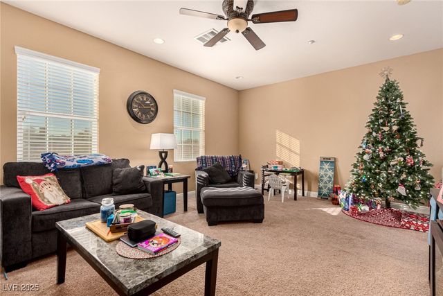 2012 Canvas Edge Drive, Henderson, NV 89044