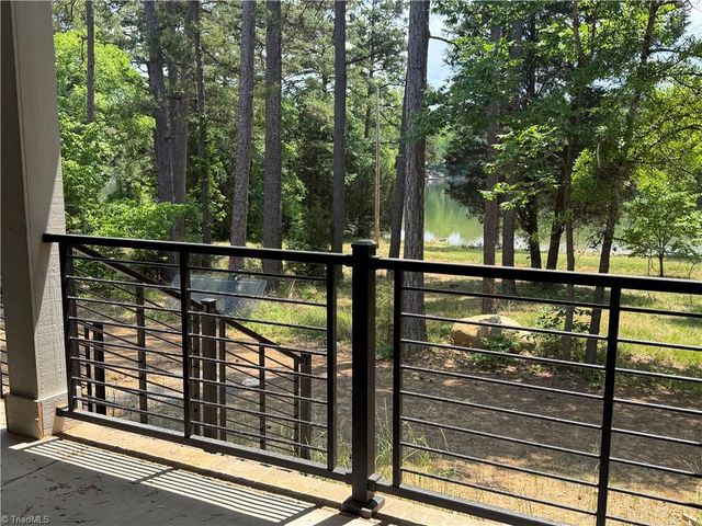 136 Serenity Pointe, Denton, NC 27239
