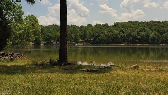 136 Serenity Pointe, Denton, NC 27239