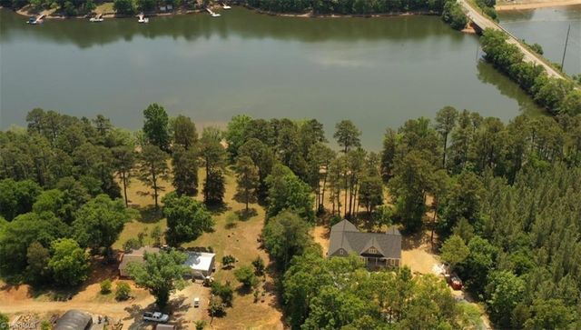 136 Serenity Pointe, Denton, NC 27239