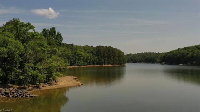 136 Serenity Pointe, Denton, NC 27239