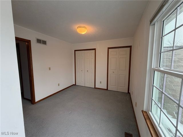 4265 Rolling Hills Drive, Brunswick, OH 44212