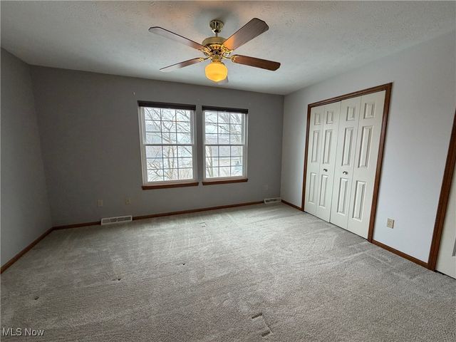 4265 Rolling Hills Drive, Brunswick, OH 44212