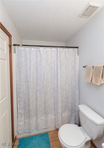 4265 Rolling Hills Drive, Brunswick, OH 44212