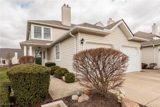 4265 Rolling Hills Drive, Brunswick, OH 44212