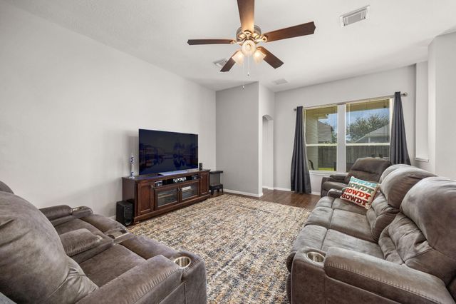 831 Shenandoah Falls Lane, Rosenberg, TX 77469