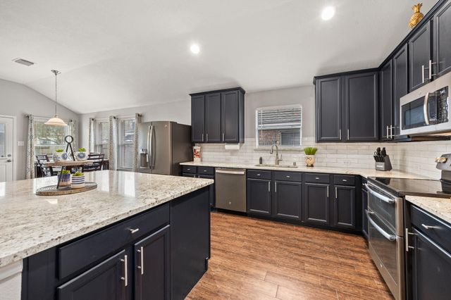 831 Shenandoah Falls Lane, Rosenberg, TX 77469