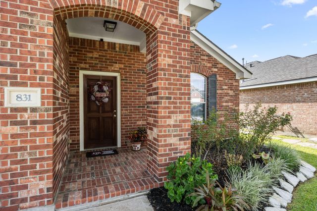 831 Shenandoah Falls Lane, Rosenberg, TX 77469