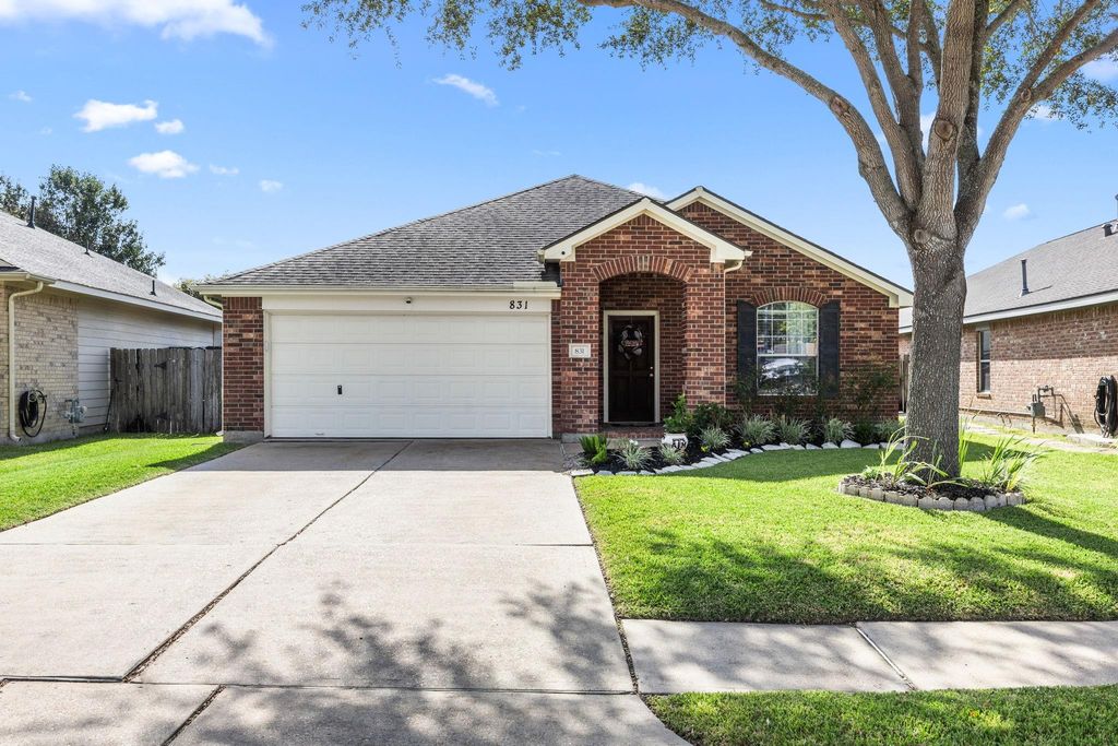 831 Shenandoah Falls Lane, Rosenberg, TX 77469