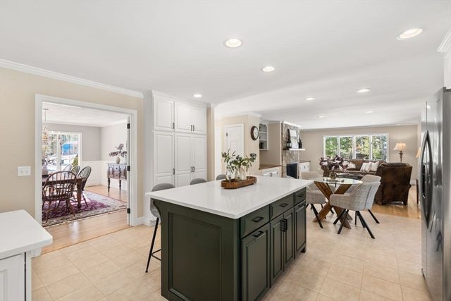 11 Wyncrest Circle, Andover, MA 01810