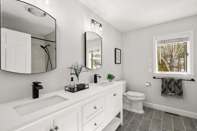 11 Wyncrest Circle, Andover, MA 01810