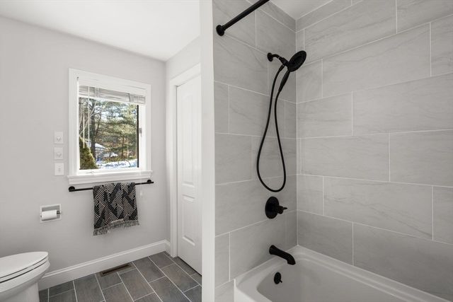 11 Wyncrest Circle, Andover, MA 01810