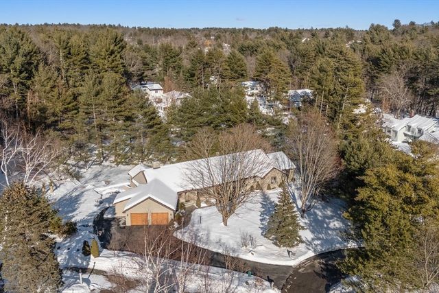 11 Wyncrest Circle, Andover, MA 01810